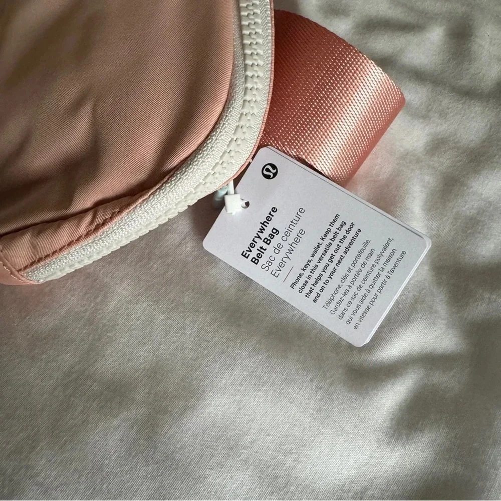 🆕🩷 Lululemon Everywhere Belt Bag Melon Sorbet - Picture 4 of 7